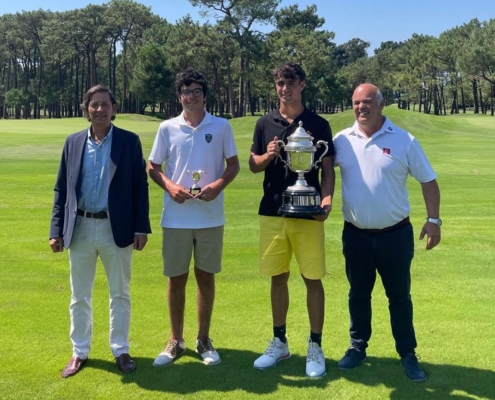 Javier Domingo e Iván Enguita posan tras la final de la Copa Galea 2024.